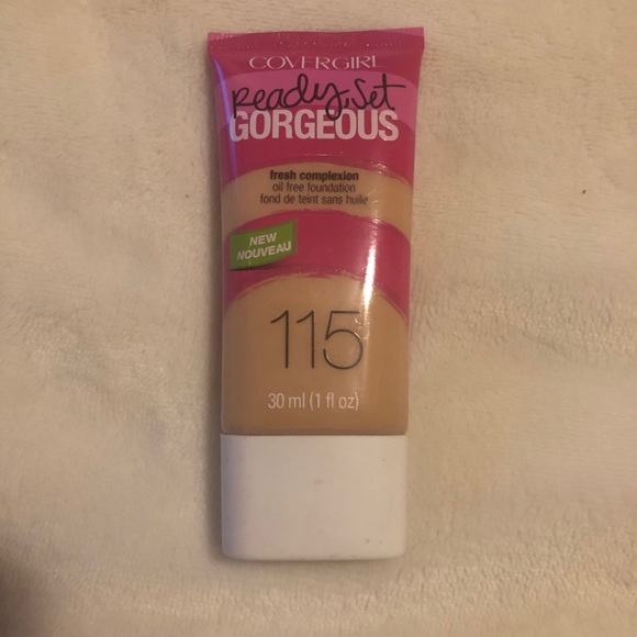 COVERGIRL Other - COVERGIRL ready set gorgeous foundation shade 115